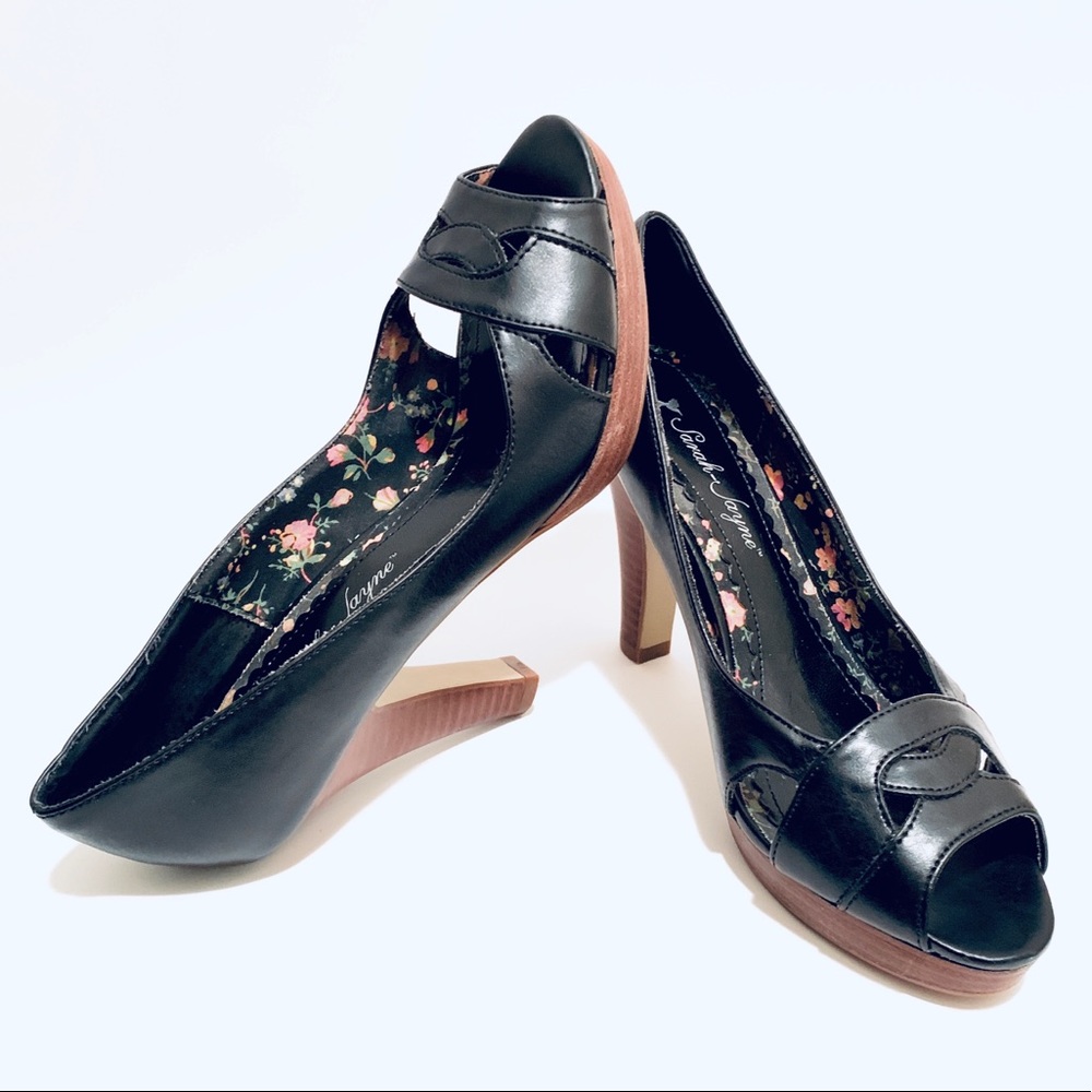Black Vintage Style Peep Toe 4” Heels Size 6.5
